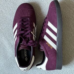 Adidas Gazelles in Maroon